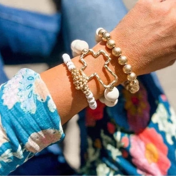 NEW Saved by Grace Bracelet Set - Picture 6 of 6